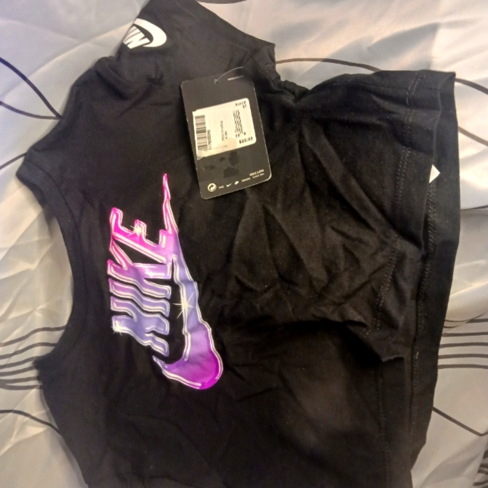 Nike t-shirt
